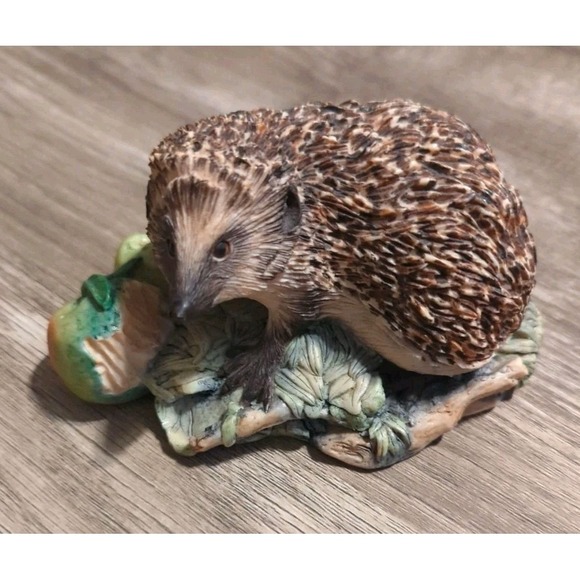 Border Fine Arts Other - Vintage Hedgehog Leaves Resin Sculpture Border Fine Arts Scotland June Boyt 1983